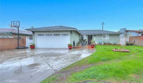 $739,000 - 3Br/2Ba -  for Sale in Azusa