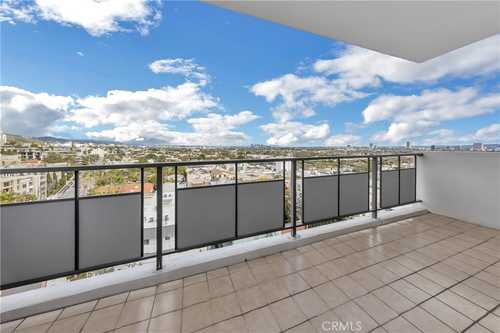 $1,115,000 - 2Br/2Ba -  for Sale in West Hollywood