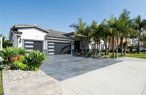 $2,199,000 - 6Br/5Ba -  for Sale in Downey
