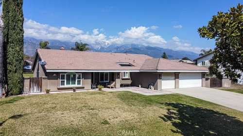 $1,299,900 - 4Br/3Ba -  for Sale in Upland