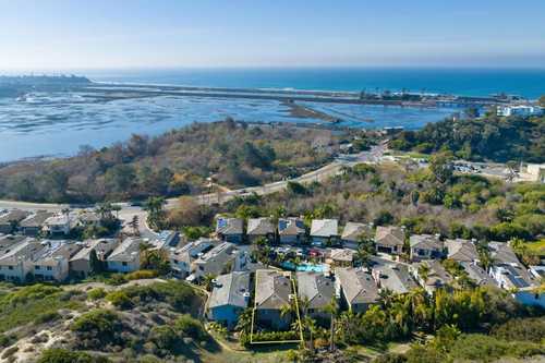 $2,999,000 - 3Br/3Ba -  for Sale in Cardiff By The Sea