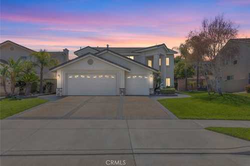 $950,000 - 5Br/3Ba -  for Sale in ,unknown, Corona