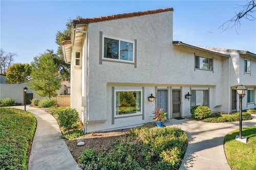 $620,000 - 2Br/2Ba -  for Sale in Los Robles Townhomes (332), Thousand Oaks
