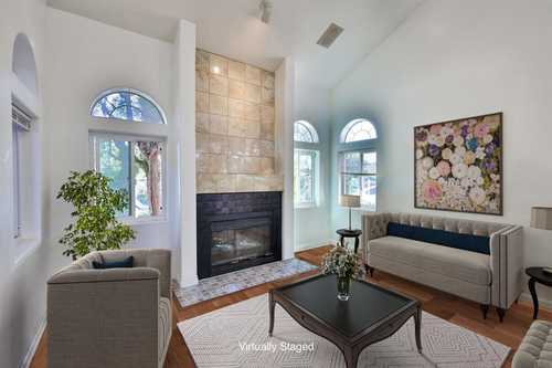 $1,099,000 - 5Br/4Ba -  for Sale in San Diego