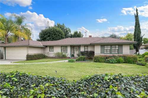 $1,365,000 - 3Br/2Ba -  for Sale in Arcadia