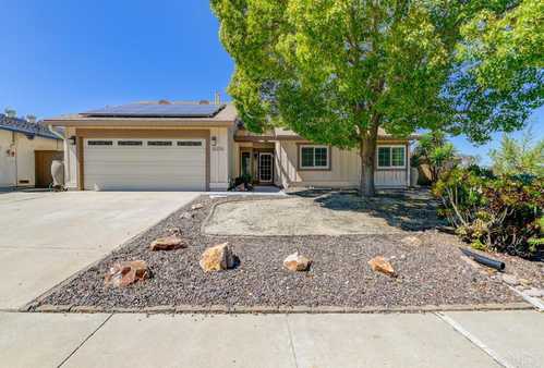 $1,019,000 - 4Br/2Ba -  for Sale in Santee