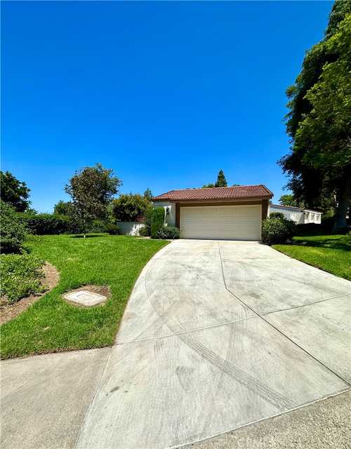 $1,050,000 - 3Br/2Ba -  for Sale in Leisure World (lw), Laguna Woods