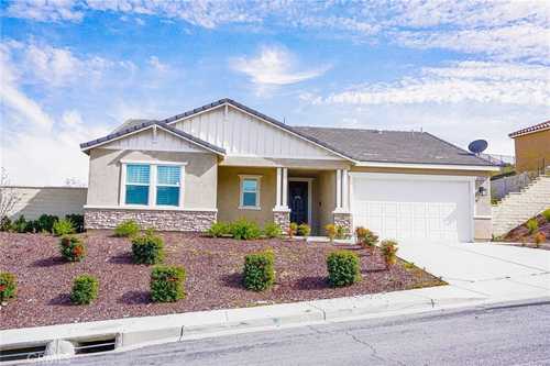 $695,000 - 4Br/2Ba -  for Sale in Lake Elsinore