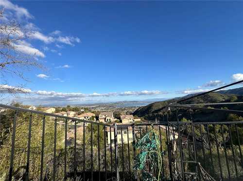 $535,000 - 3Br/2Ba -  for Sale in Lake Elsinore