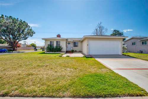 $899,900 - 3Br/2Ba -  for Sale in ,grove At The Park (grpk), Garden Grove