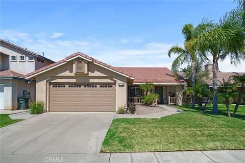 $670,000 - 3Br/2Ba -  for Sale in Fontana