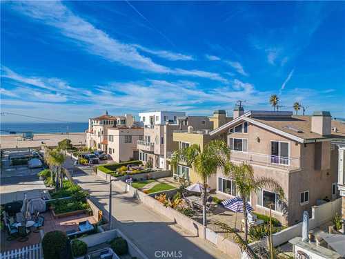 $5,899,999 - 4Br/4Ba -  for Sale in Hermosa Beach
