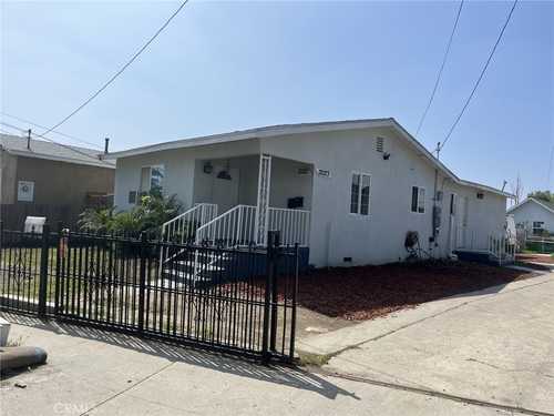 $850,000 - 5Br/3Ba -  for Sale in Compton