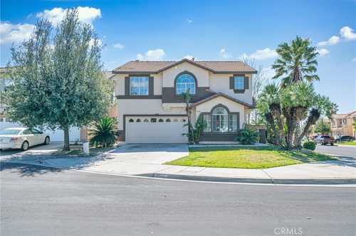 $738,000 - 4Br/3Ba -  for Sale in Fontana