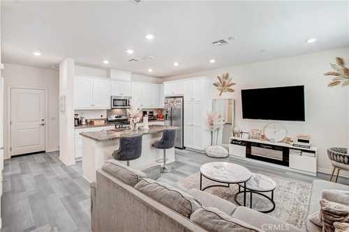 $589,000 - 3Br/3Ba -  for Sale in Chino