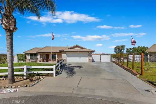 $1,075,000 - 4Br/2Ba -  for Sale in Norco