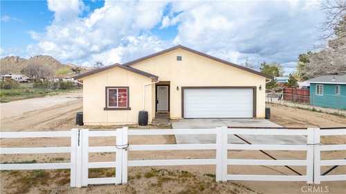 $460,000 - 4Br/2Ba -  for Sale in Lake Los Angeles