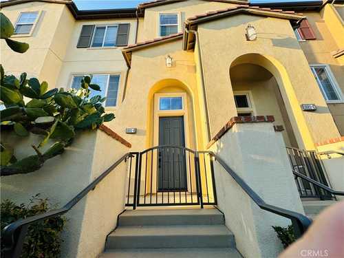 $888,000 - 3Br/3Ba -  for Sale in Alhambra