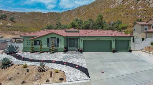 $775,000 - 4Br/3Ba -  for Sale in Moreno Valley