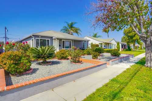 $869,900 - 3Br/2Ba -  for Sale in Lakewood Park/north Of Del Amo (lnd), Lakewood