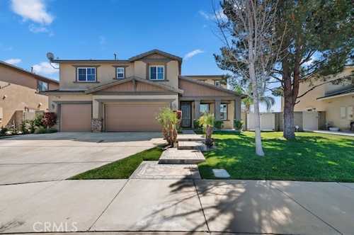 $1,100,000 - 4Br/4Ba -  for Sale in Eastvale