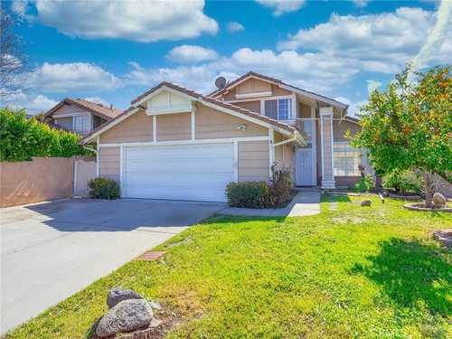 $899,998 - 4Br/3Ba -  for Sale in Lakeview Terrace