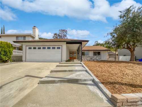 $860,000 - 3Br/2Ba -  for Sale in Pinetree (ptre), Canyon Country