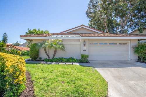 $1,100,000 - 3Br/2Ba -  for Sale in Laguna Woods