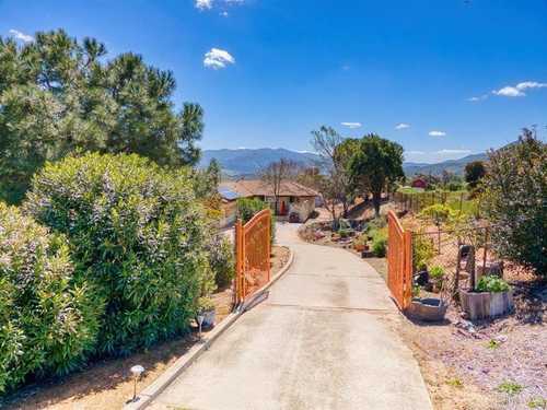 $899,000 - 3Br/3Ba -  for Sale in Jamul