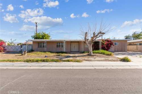 $299,900 - 3Br/2Ba -  for Sale in Indio