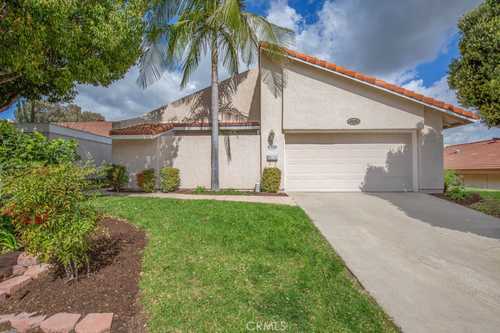 $1,300,000 - 3Br/2Ba -  for Sale in Leisure World (lw), Laguna Woods