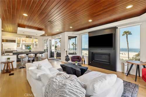 $7,900,000 - 4Br/4Ba -  for Sale in Hermosa Beach