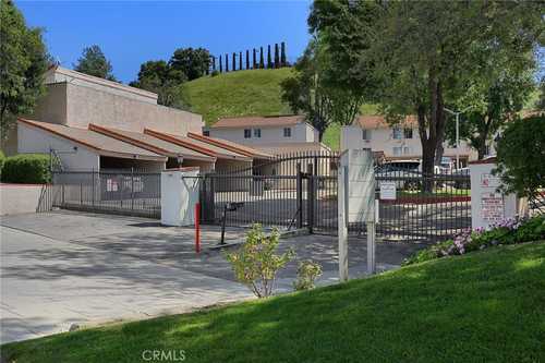$450,000 - 2Br/2Ba -  for Sale in Agoura Hills