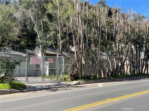 $934,900 - 2Br/2Ba -  for Sale in Beverly Hills