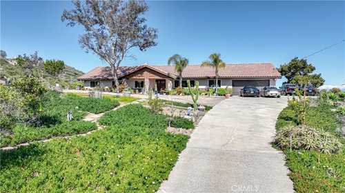 $1,099,000 - 4Br/3Ba -  for Sale in Perris