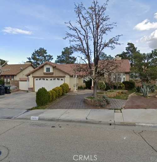 $469,999 - 3Br/2Ba -  for Sale in Palmdale