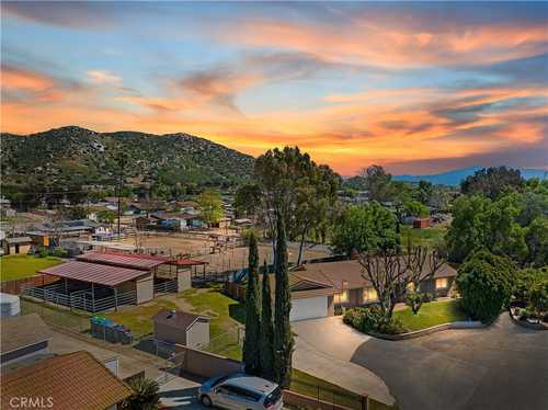 $930,000 - 3Br/2Ba -  for Sale in Norco