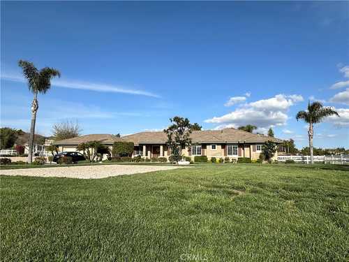 $1,129,990 - 5Br/3Ba -  for Sale in Perris