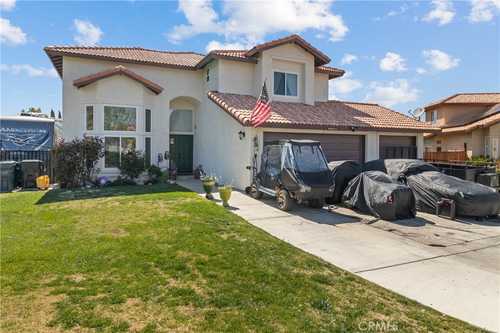 $579,800 - 4Br/3Ba -  for Sale in Palmdale