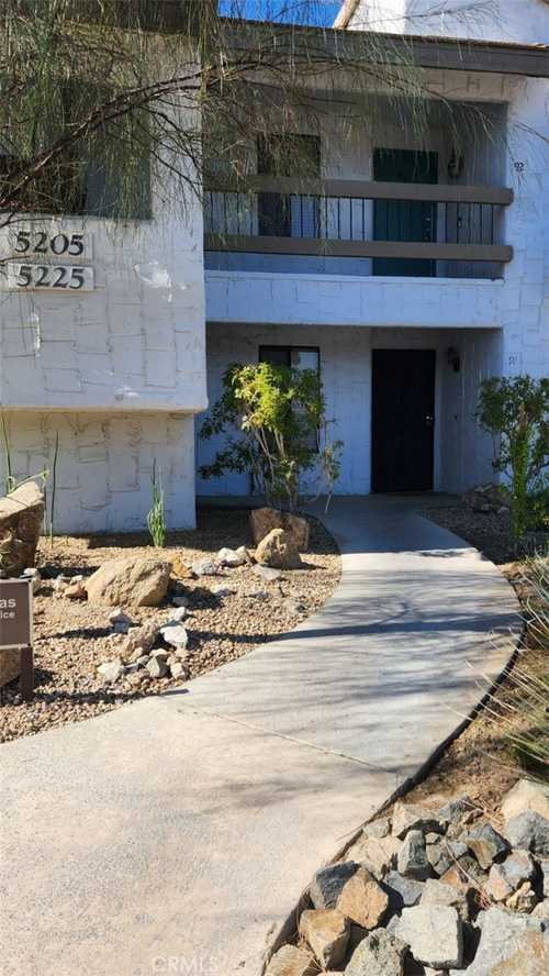 $355,000 - 2Br/2Ba -  for Sale in Palm Canyon Villas (33473), Palm Springs