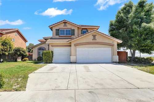 $595,000 - 4Br/3Ba -  for Sale in Perris