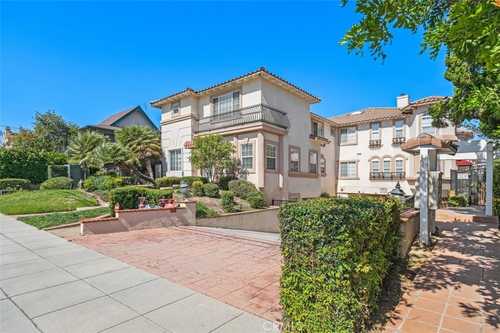 $998,000 - 3Br/3Ba -  for Sale in Arcadia