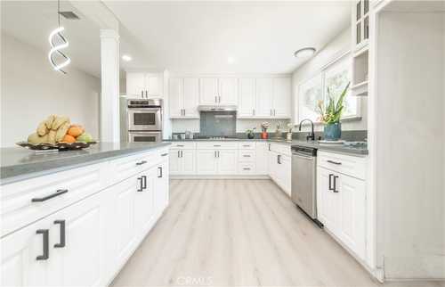 $1,088,000 - 4Br/3Ba -  for Sale in West Covina