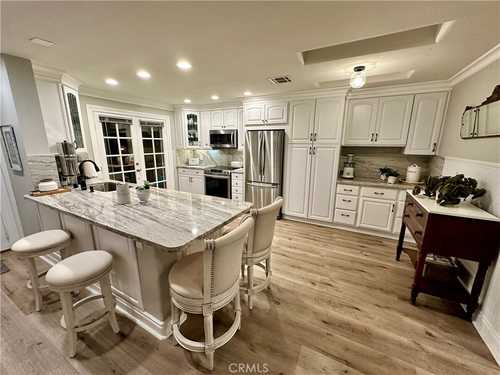 $698,000 - 2Br/3Ba -  for Sale in Leisure World (lw), Laguna Woods