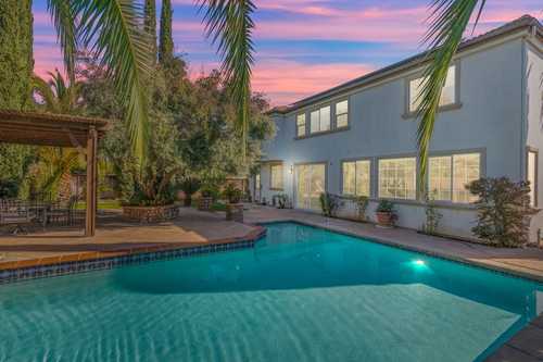 $1,099,000 - 5Br/3Ba -  for Sale in Temecula