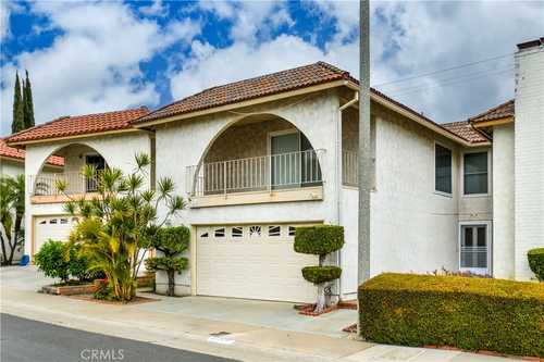 $879,000 - 5Br/4Ba -  for Sale in Buena Park