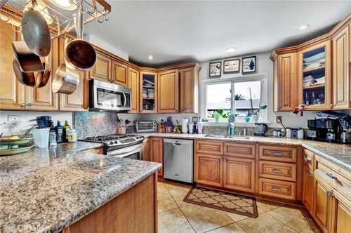 $1,189,000 - 5Br/2Ba -  for Sale in Westmont (wmon), Fountain Valley