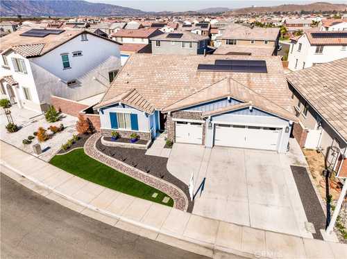 $699,900 - 3Br/3Ba -  for Sale in Lake Elsinore