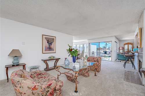 $1,099,000 - 3Br/3Ba -  for Sale in Los Angeles
