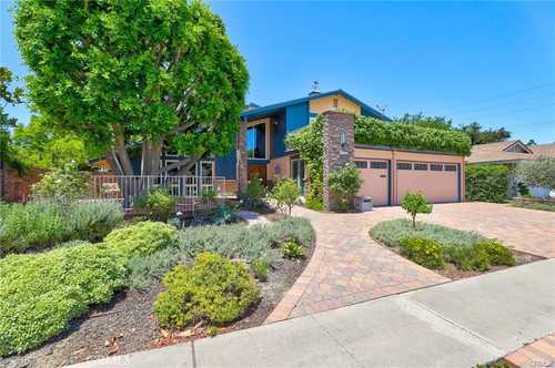 $1,899,000 - 4Br/3Ba -  for Sale in Fountain Valley
